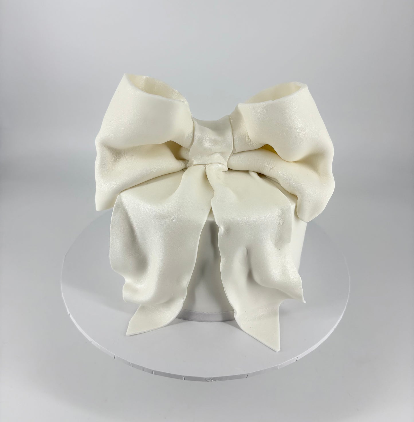 Pearlescent Bow